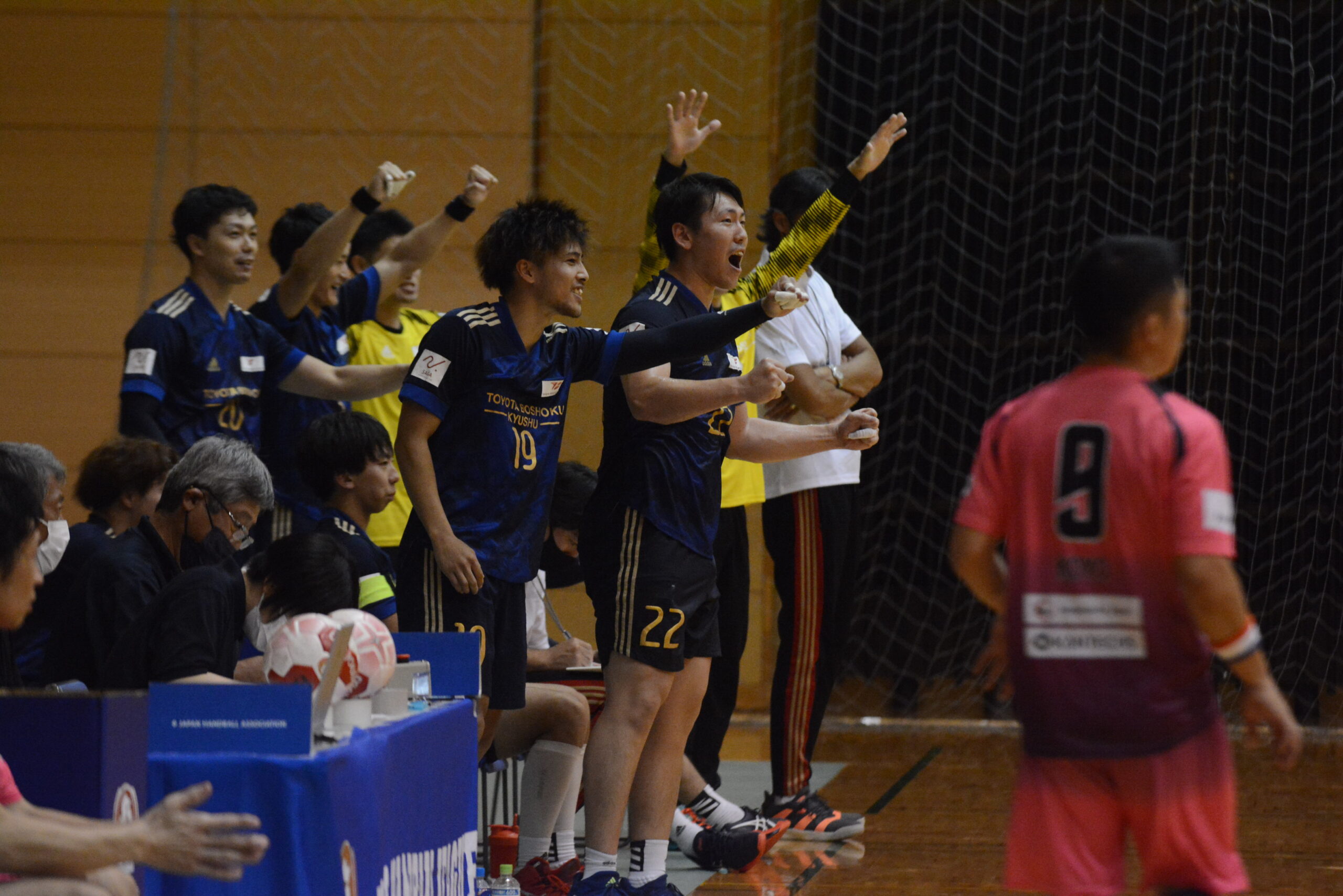 リーグ初戦、福岡撃破。好発進を切る