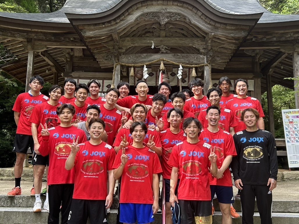 「新シーズンの躍進を祈願してきました」ー 神社ラントレで合同練習再開